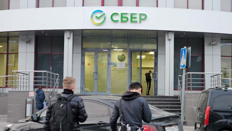 Sberbank, dokuz ayda net kârını 1,3 trilyon rubleye çıkardı