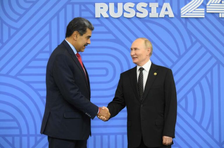 Maduro, Putin’i Ronaldo’ya benzetti: “Uluslararası politikanın yıldızı”