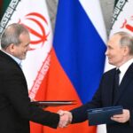 Rusya Devlet Başkanı Putin, İran Cumhurbaşkanı Pezeşkiyan ile bölgedeki gerginliği görüştü