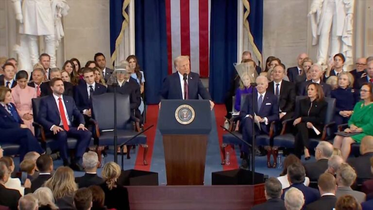 Trump, Ukrayna ile metal anlaşmasını barış görüşmelerinden önce yapmak istiyor