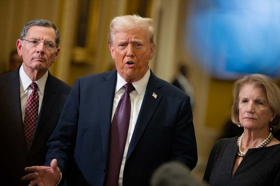 Trump’tan Medvedev’e uyarı: “Sözlerine dikkat etsin”