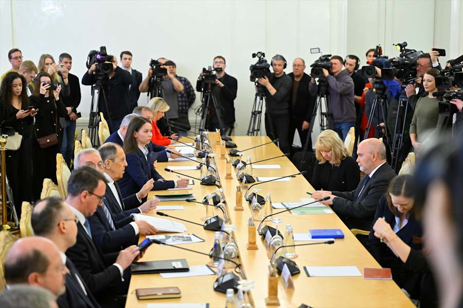 Lavrov ve Sinirlioğlu, AGİT’in mevcut krizini ele aldı