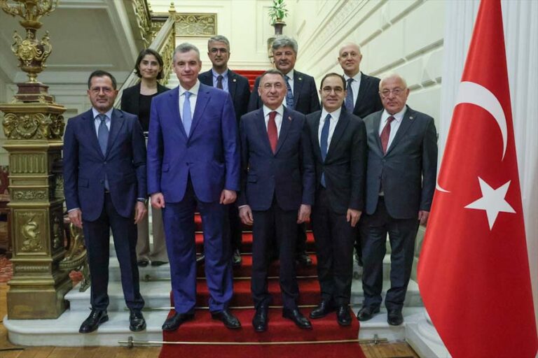 TBMM Dışişleri Komisyonu Başkanı Oktay, beraberindeki heyetle Rusya’da