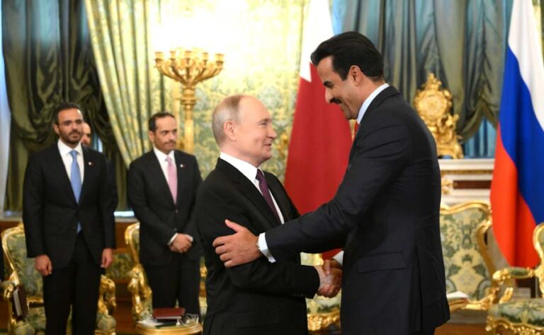 Rusya Devlet Başkanı Putin ile Katar Emiri Al Sani, Moskova’da bir araya geldi