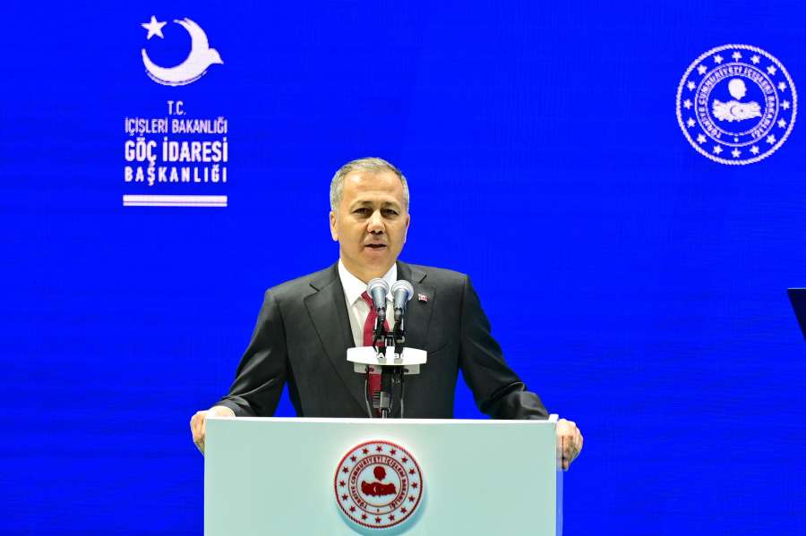 Biri kırmızı, diğeri yeşil bültenle Rusya tarafından aranan iki kişi Türkiye’de yakalandı