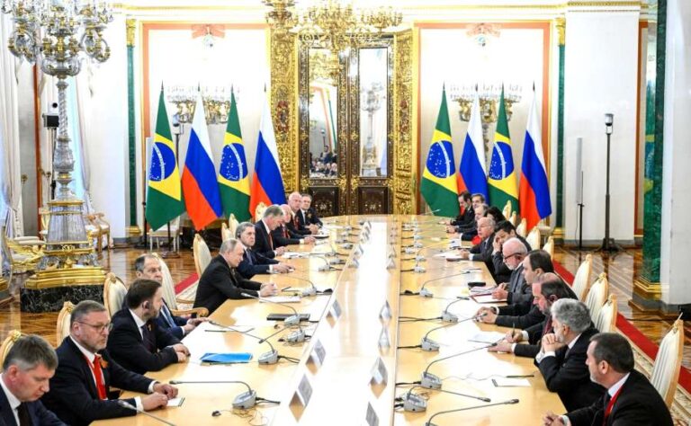 Rusya Devlet Başkanı Putin, Brezilyalı mevkidaşı Lula da Silva ile ikili ilişkileri görüştü