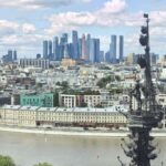 Moskova’da perşembe günü sıcaklığın 15 dereceye kadar çıkması bekleniyor