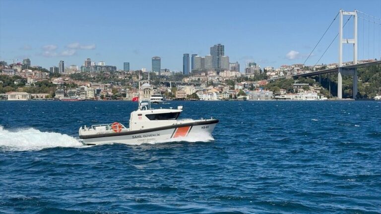 Türkiye’de Boğaz’da kaybolan Rus yüzücü için yürütülen arama çalışmaları sona erdi