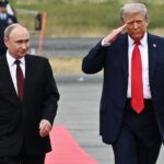 Trump: Putin ile çok verimli bir telefon görüşmesi yaptım
