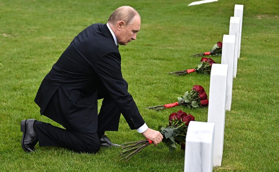 Putin,  Alaska’daki Sovyet mezarlarını ziyaret etti