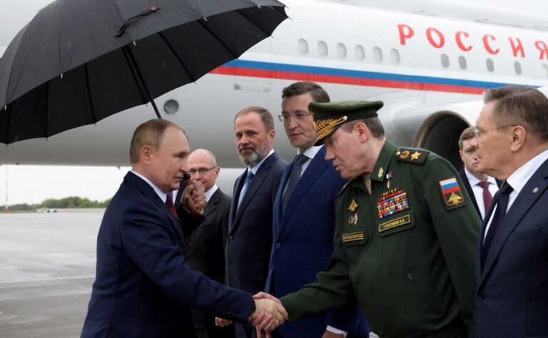 Putin: Yabancı atom uzmanlarının yetiştirilmesi Rusya’nın yumuşak gücüdür