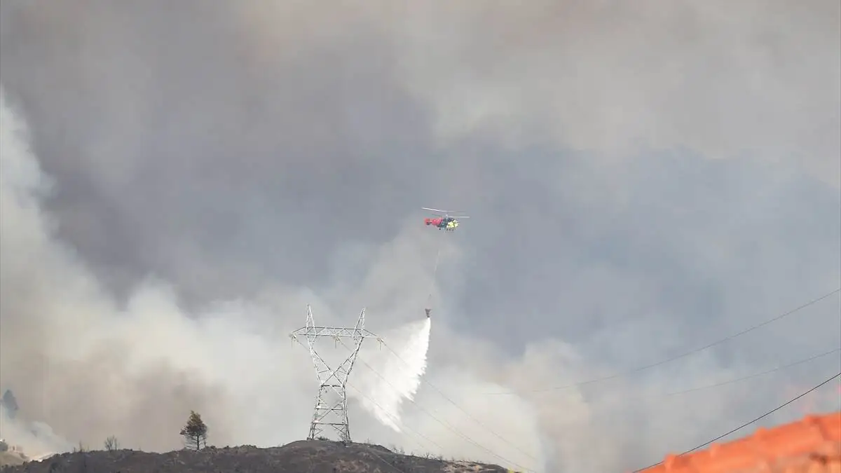 ATOR: Alanya'daki yangın tatil bölgelerini tehdit etmiyor