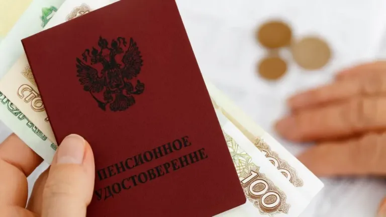Ortalama emekli maaşı Rusya’da 23,5 bin rubleye yükseldi