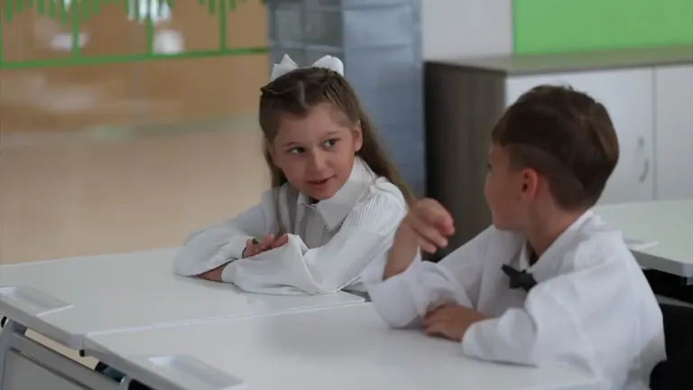 Rosobrnadzor, Rusça konuşan göçmen çocuklarının testten muaf tutulmasını inceleyecek