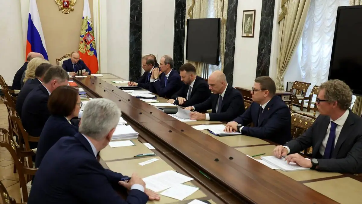 Rusya’da ekonomik büyüme masaya yatırıldı