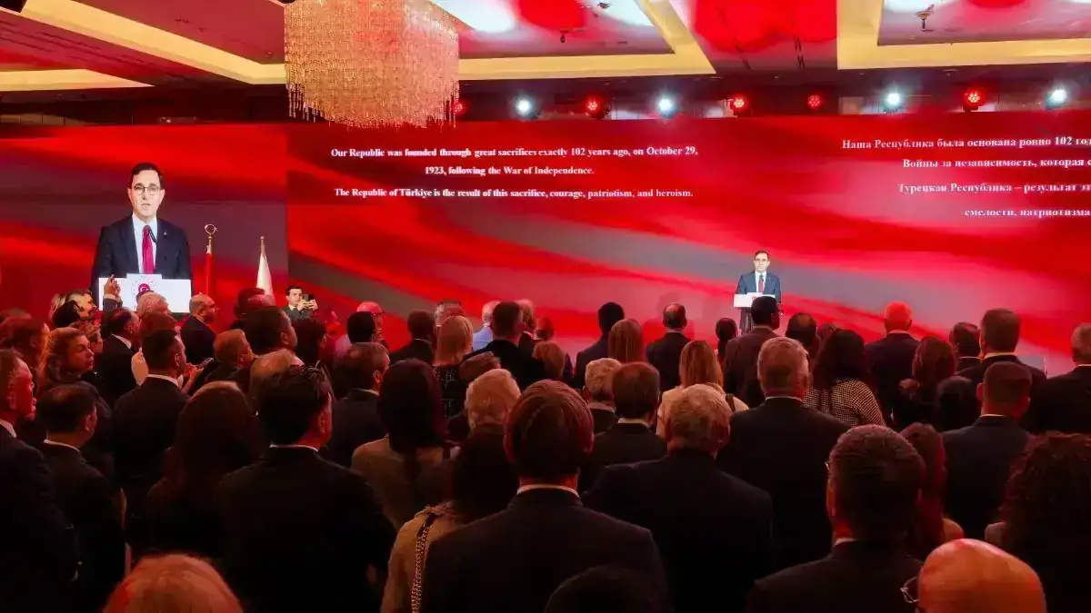 Cumhuriyetin_102._yili_Moskovada_resepsiyonla_kutlandi-30102025-10