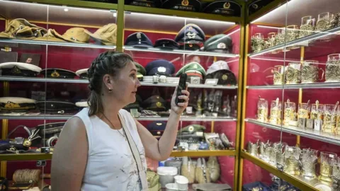 Moskova’da tarihi eser müzesi gibi mağaza