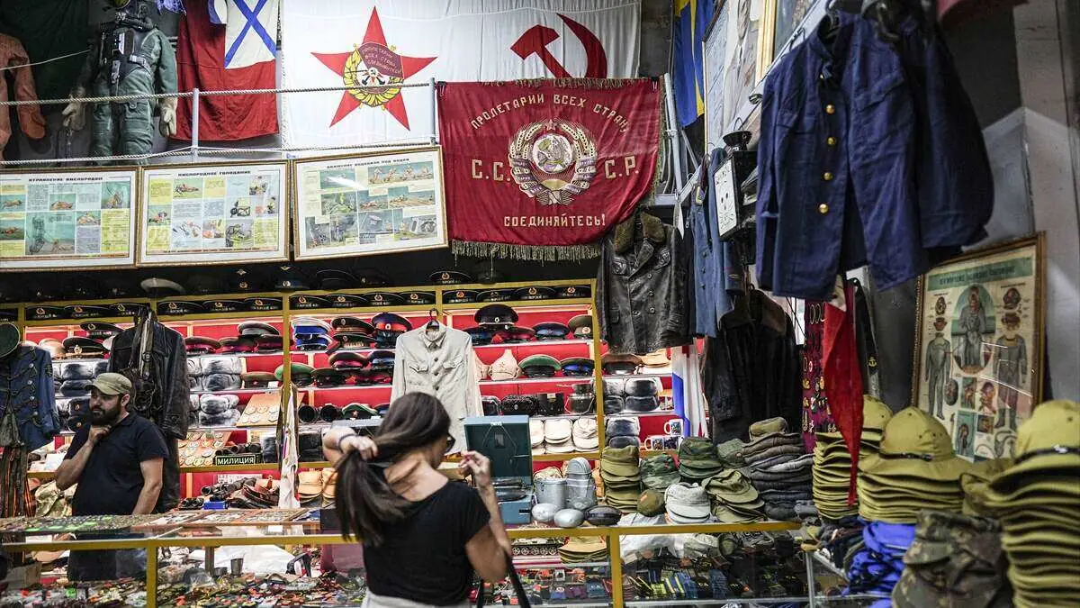 Hediyelik_esya_magazasi-03102025-24