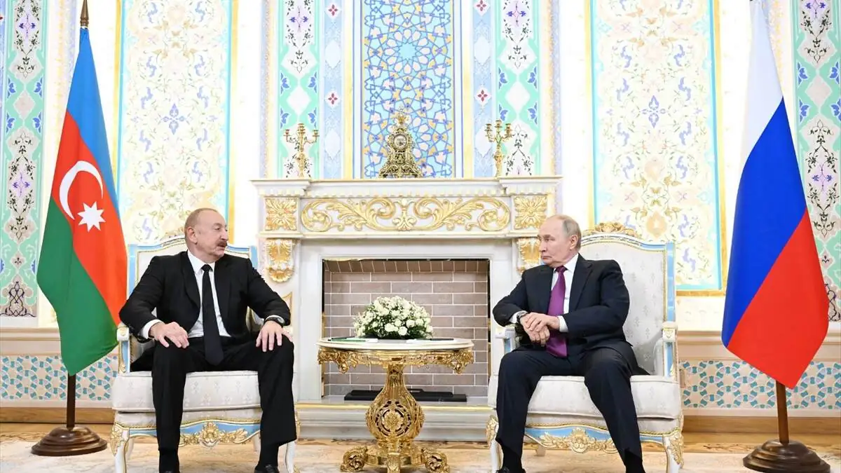 Putin ve Aliyev Duşanbe’de AZAL kazasını görüştü