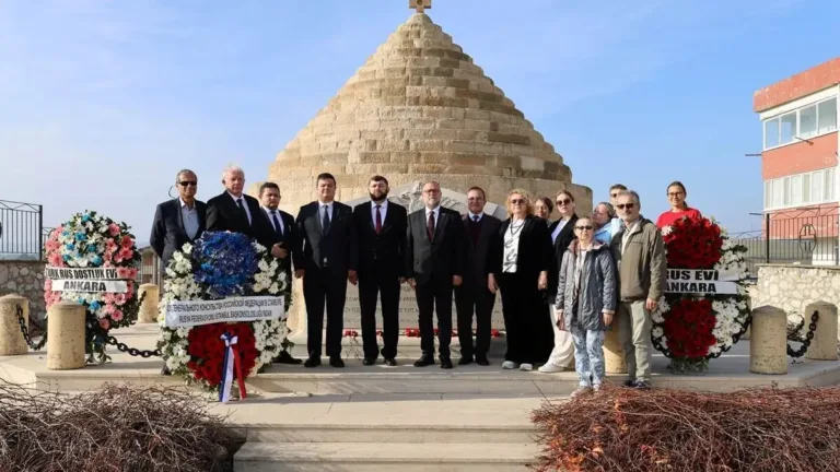 105 Yıl önce Gelibolu’ya göç eden Beyaz Ruslar anıldı