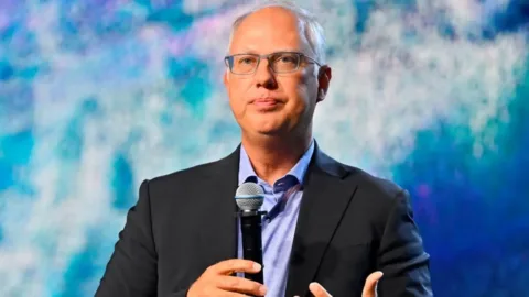 Dmitriyev Washington’da ekonomi ve enerji işbirliğini görüştü