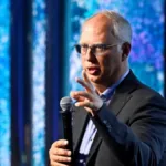 Dmitriyev: AB’deki genel çözülmeyi yalnızca sağcılar kabul ediyor