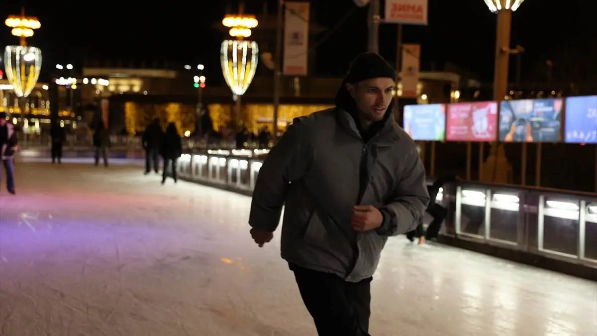 Moskova_VDNH_buz_pisti-30112025-18