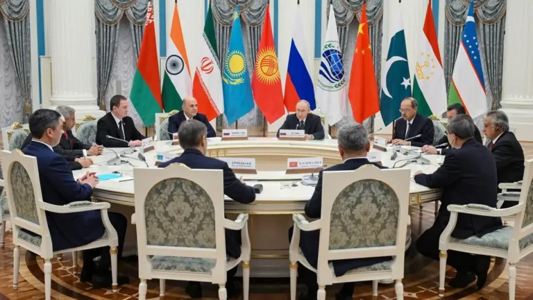 Putin: “Rusya, Şanghay İşbirliği Örgütü ülkeleriyle ortaklığı geliştirme niyetinde”