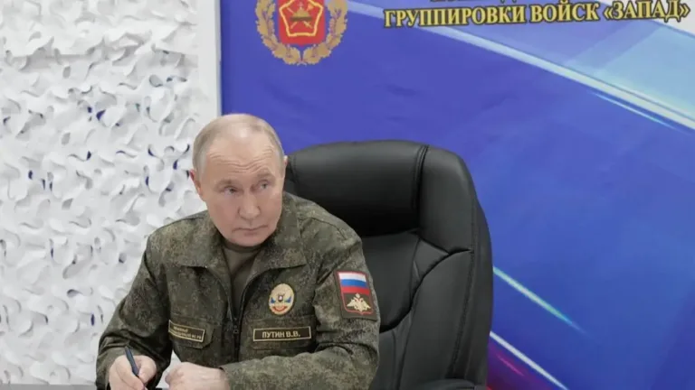 Putin: Kiev barışçıl yollarla çatışmayı çözmekte acele etmiyor