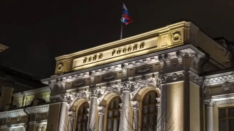 Rusya Merkez Bankası, VTB, Sberbank, Sovcombank ve T-Bank’a para cezası kesti