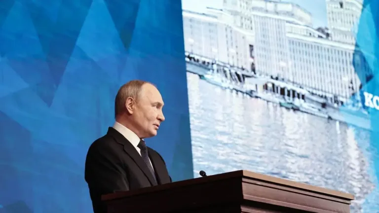 Putin: Kiev müzakereleri reddederse topraklar askeri yolla kurtarılacak
