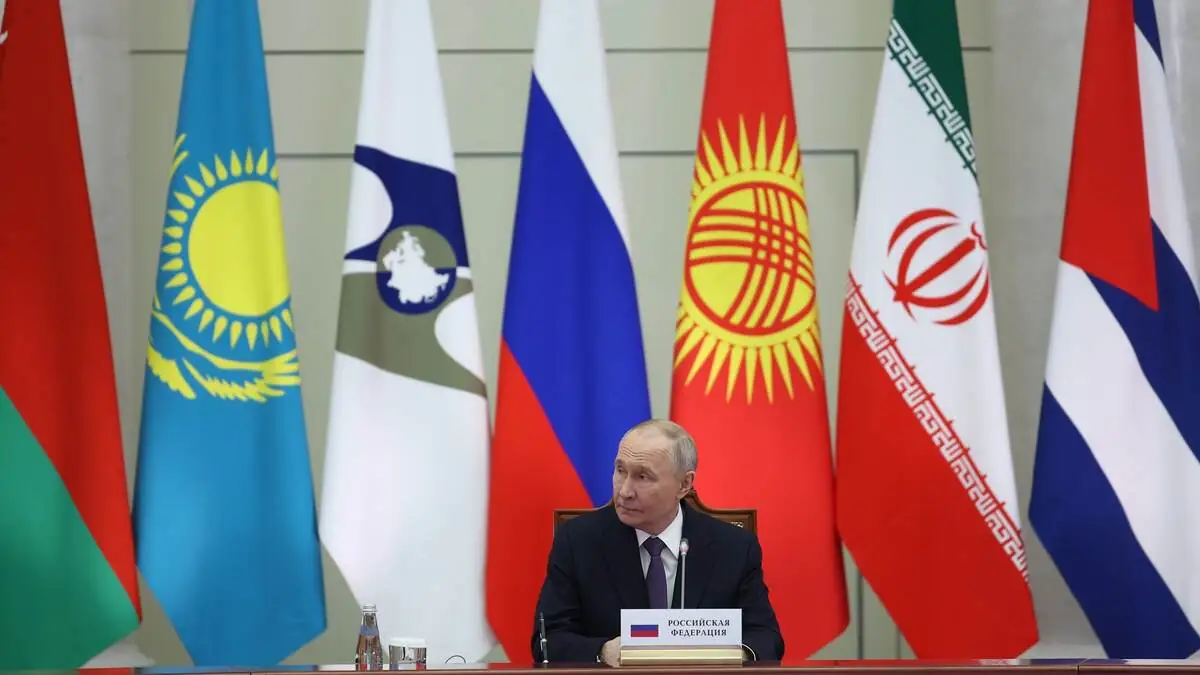 Putin: AEB ülkeleri arasındaki ticarette ulusal paraların payı yüzde 93