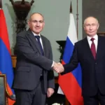 Putin ile Paşinyan, Güney Kafkasya’da demir yollarının onarılması konusunu görüştü