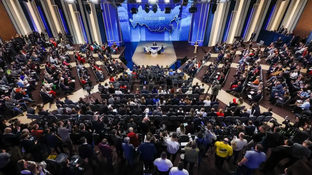 Putin: “Top tamamen Kiev yönetimi ve Avrupalı sponsorlarının sahasında”