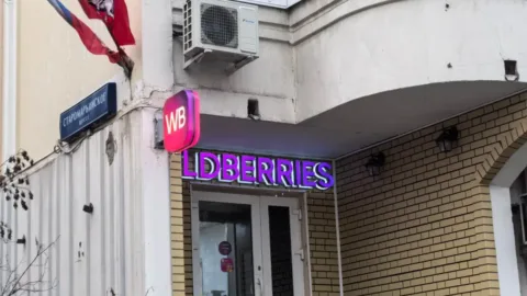 Rusya’nın Tver bölgesindeki Wildberries deposu İHA saldırısında hasar gördü
