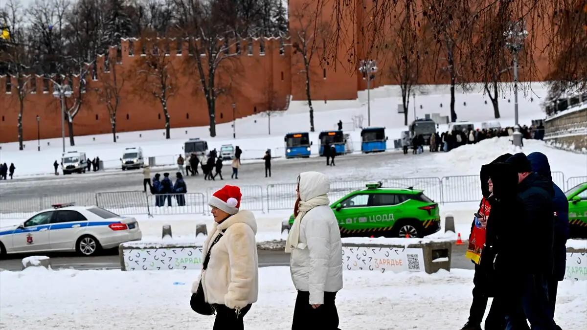 Kizil_Meydan_kis_kar_Rus_halki-05012026-10