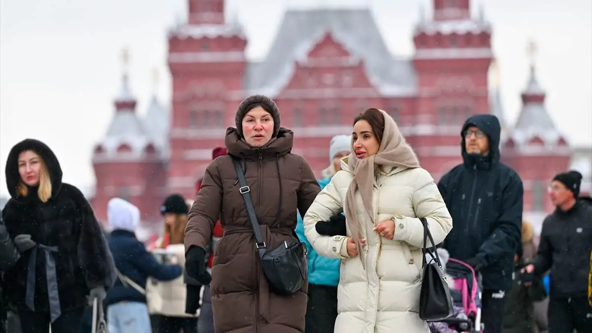 Kizil_Meydan_kis_kar_Rus_halki-05012026-13