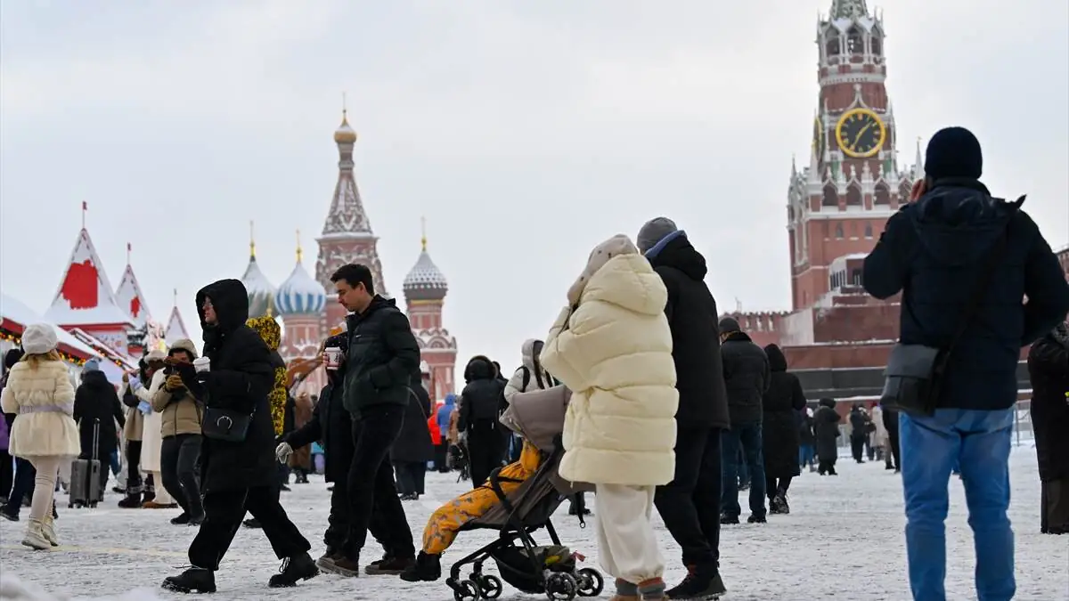 Kizil_Meydan_kis_kar_Rus_halki-05012026-19