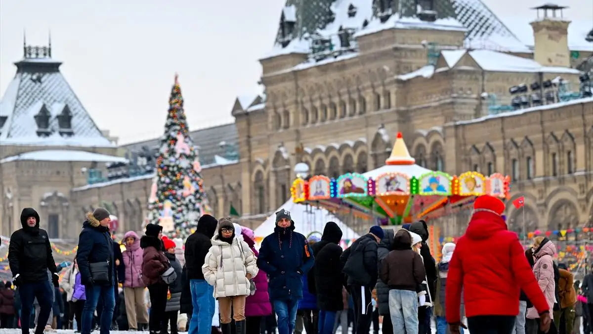 Kizil_Meydan_kis_kar_Rus_halki-05012026-21