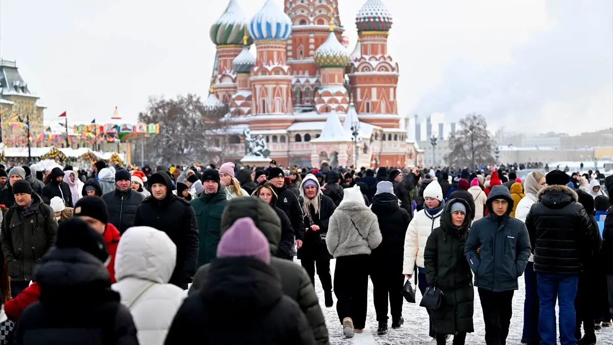 Kizil_Meydan_kis_kar_Rus_halki-05012026-22