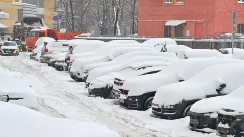 Moskova’da 55 yıllık kar rekoru kırıldı