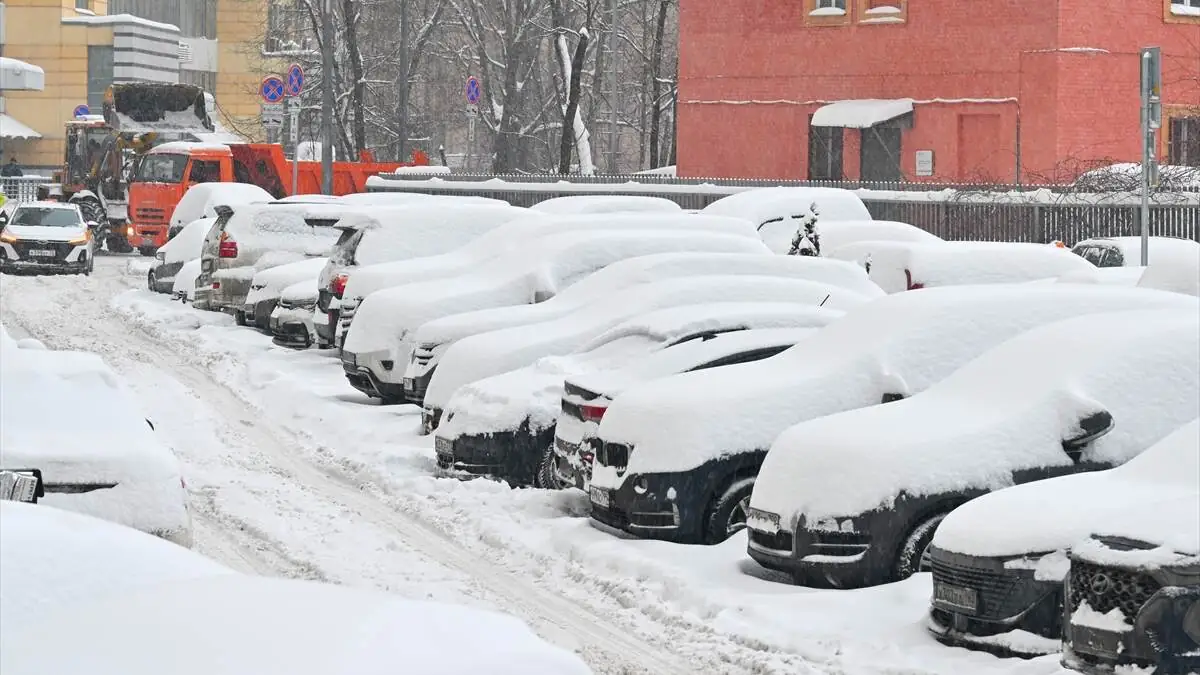 Moskova’da 55 yıllık kar rekoru kırıldı