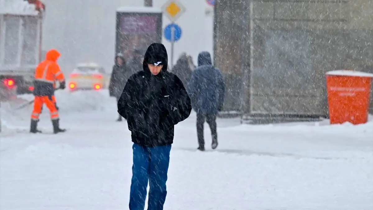 Moskovada_kar_yagisi-10012026-2