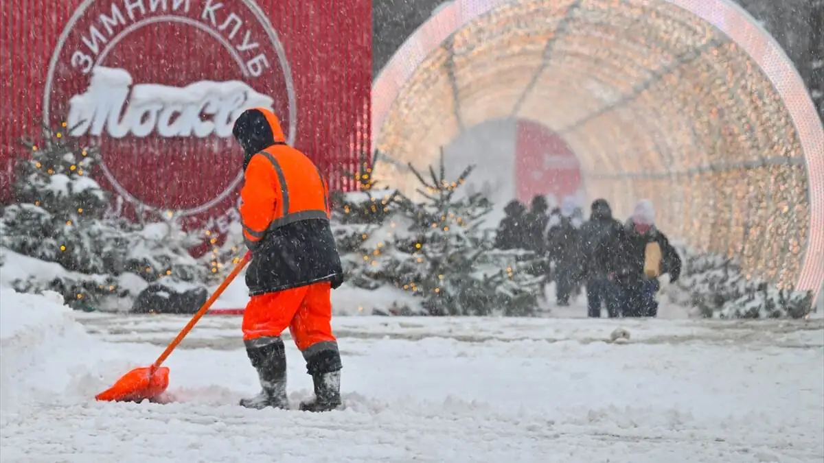 Moskovada_kar_yagisi-10012026-54