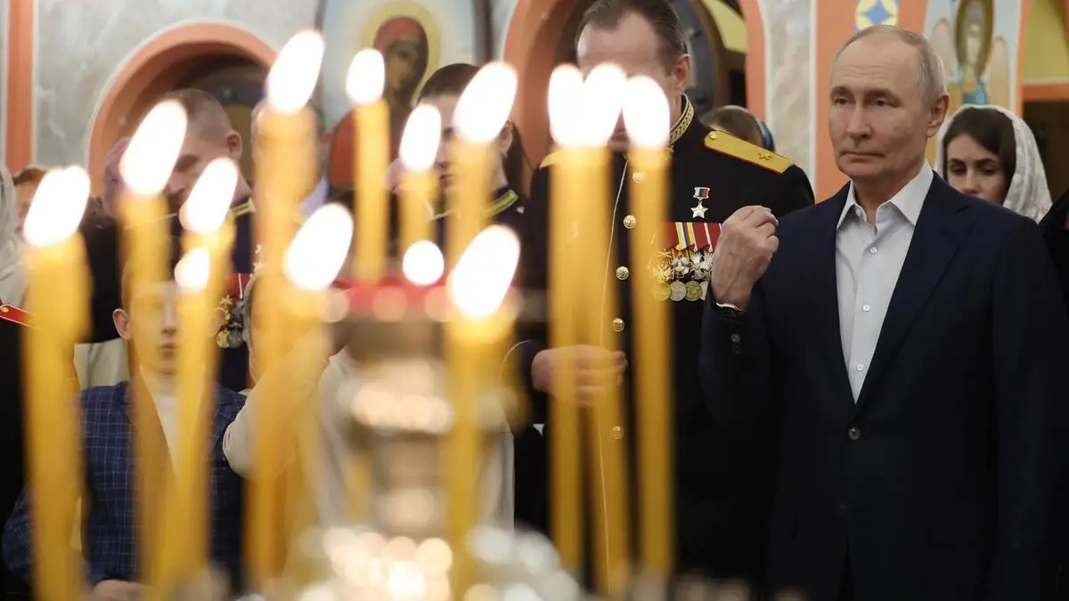 Putin, Noel ayininde askerler ve ailelerine hitap etti