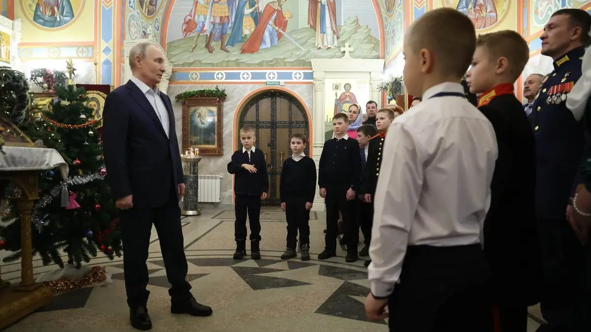 Putin, Noel ayininde askerler ve ailelerine hitap etti