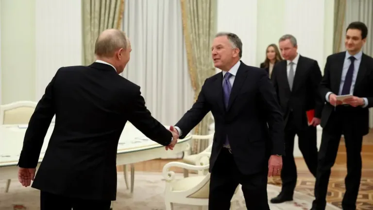 Putin’den Trump’a Ukrayna krizinin çözümü, Melania Trump’a insani katkıları için teşekkür
