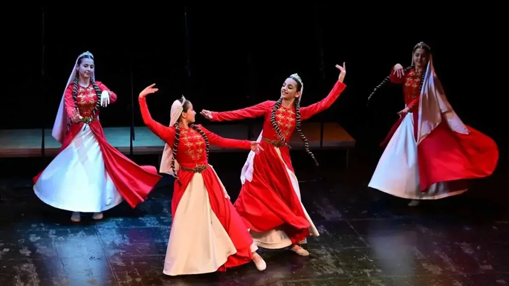 Moskova’da 23 Nisan Ulusal Egemenlik ve Çocuk Bayramı haftasında “Uluslararası Çocuk Şenliği” yapıldı