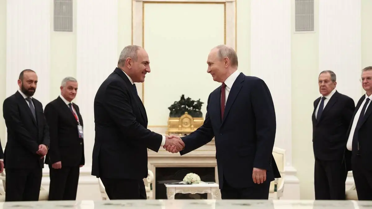 Paşinyan’dan Putin’e Ermenistan-Azerbaycan barış süreci için teşekkür