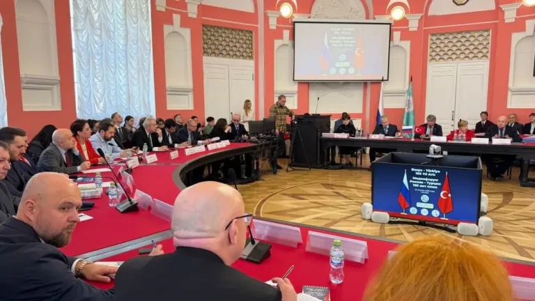 Moskova’da Rusya-Türkiye ilişkileri medya forumunda ele alındı